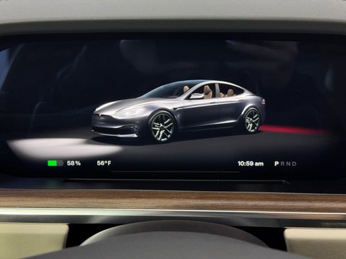 Used 2022 Tesla Model S image 19