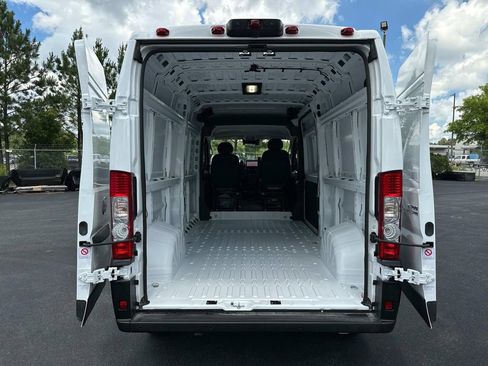 New 2024 RAM ProMaster 2500 w/ Quick Order Package 22H SLT+ image 12