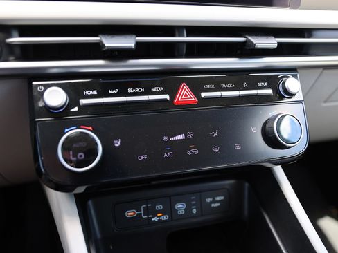 Used 2025 Hyundai Tucson SEL AWD/4WD image 28