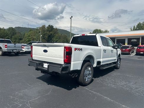 New 2026 Ford F250 Lariat w/ Chrome Package image 5