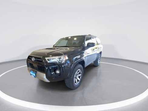 Used 2024 Toyota 4Runner TRD Off-Road AWD/4WD image 4