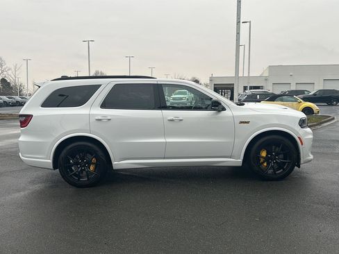 Used 2024 Dodge Durango SRT image 9