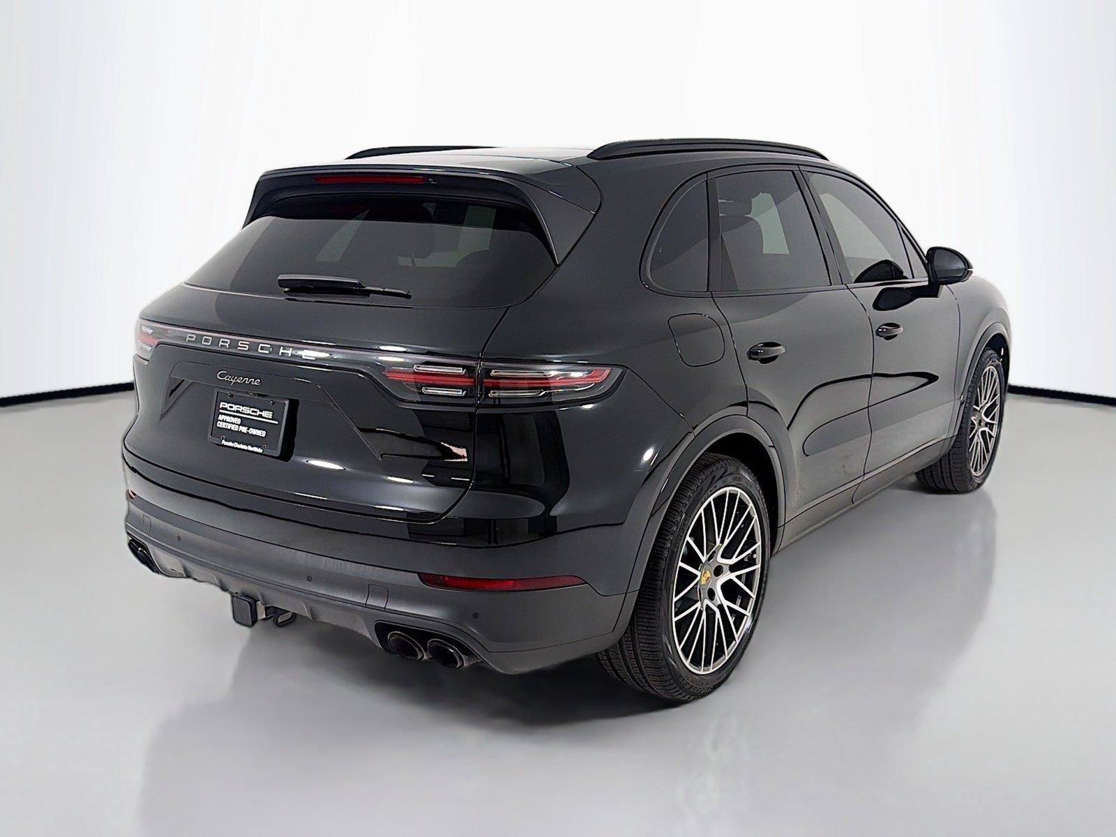 Used 2023 Porsche Cayenne Platinum Edition AWD/4WD image 28