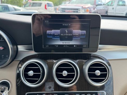 Used 2017 Mercedes-Benz GLC 300 4MATIC w/ Premium 1 Package image 27