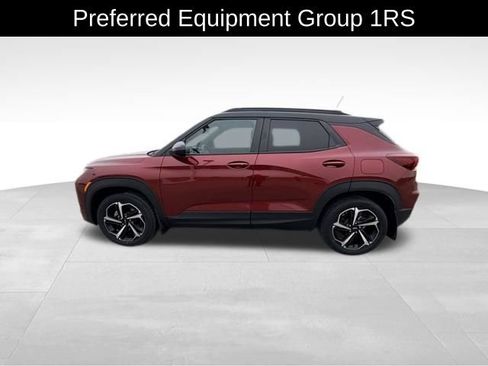 Used 2023 Chevrolet TrailBlazer RS w/ Sun and Liftgate Package image 4