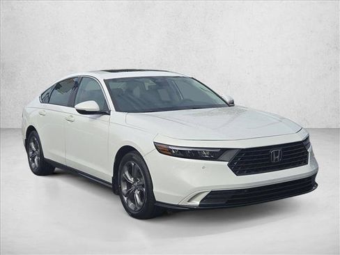 Used 2023 Honda Accord EX-L image 3