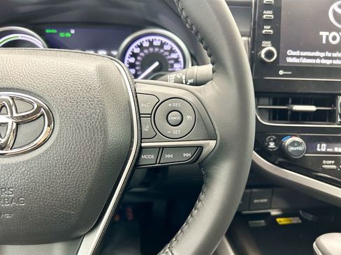 Used 2023 Toyota Camry XLE image 12