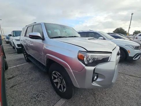 Used 2022 Toyota 4Runner TRD Off-Road Premium image 5