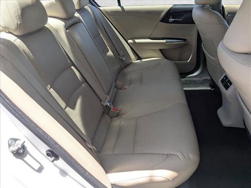 Used 2017 Honda Accord EX-L image 19