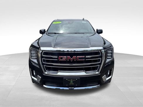Used 2024 GMC Yukon XL SLT w/ SLT Luxury Package AWD/4WD image 4