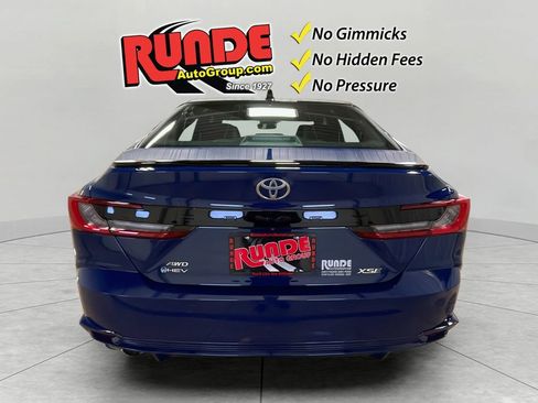 Used 2025 Toyota Camry XSE w/ Premium Plus Package image 4