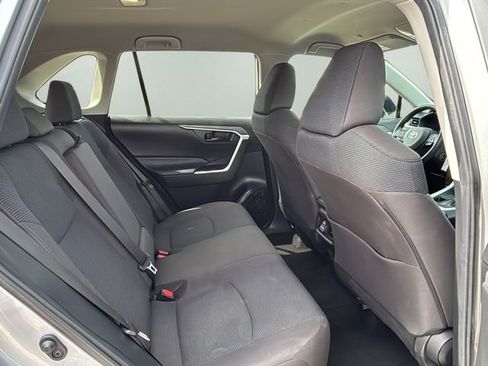 Used 2024 Toyota RAV4 LE AWD/4WD image 12