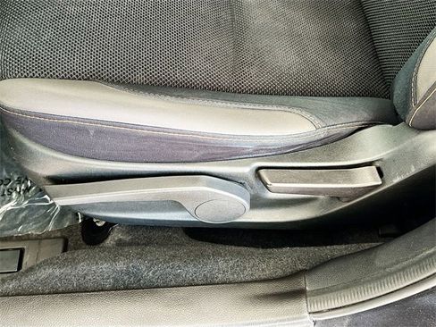 Used 2016 Subaru Crosstrek 2.0i Premium image 21