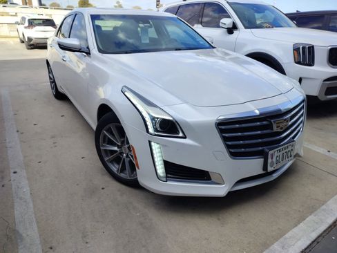 Used 2018 Cadillac CTS Luxury image 3