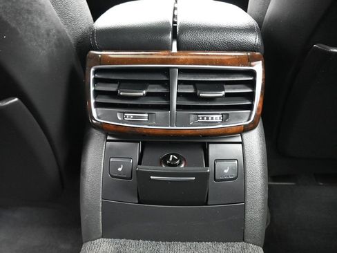 Used 2015 Audi A8 4.0T w/ Premium Package image 37