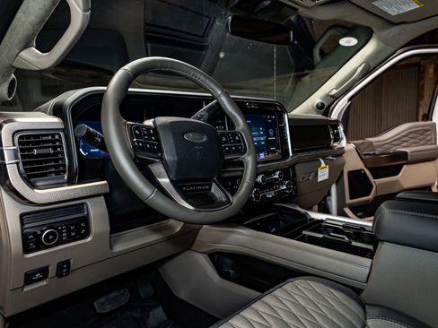 Used 2026 Ford F350 Platinum w/ Platinum Plus Package image 17