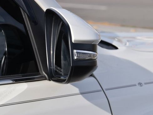 Used 2020 Toyota 4Runner Limited image 33