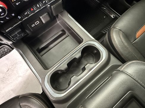 Used 2022 GMC Sierra 1500 AT4 AWD/4WD image 19