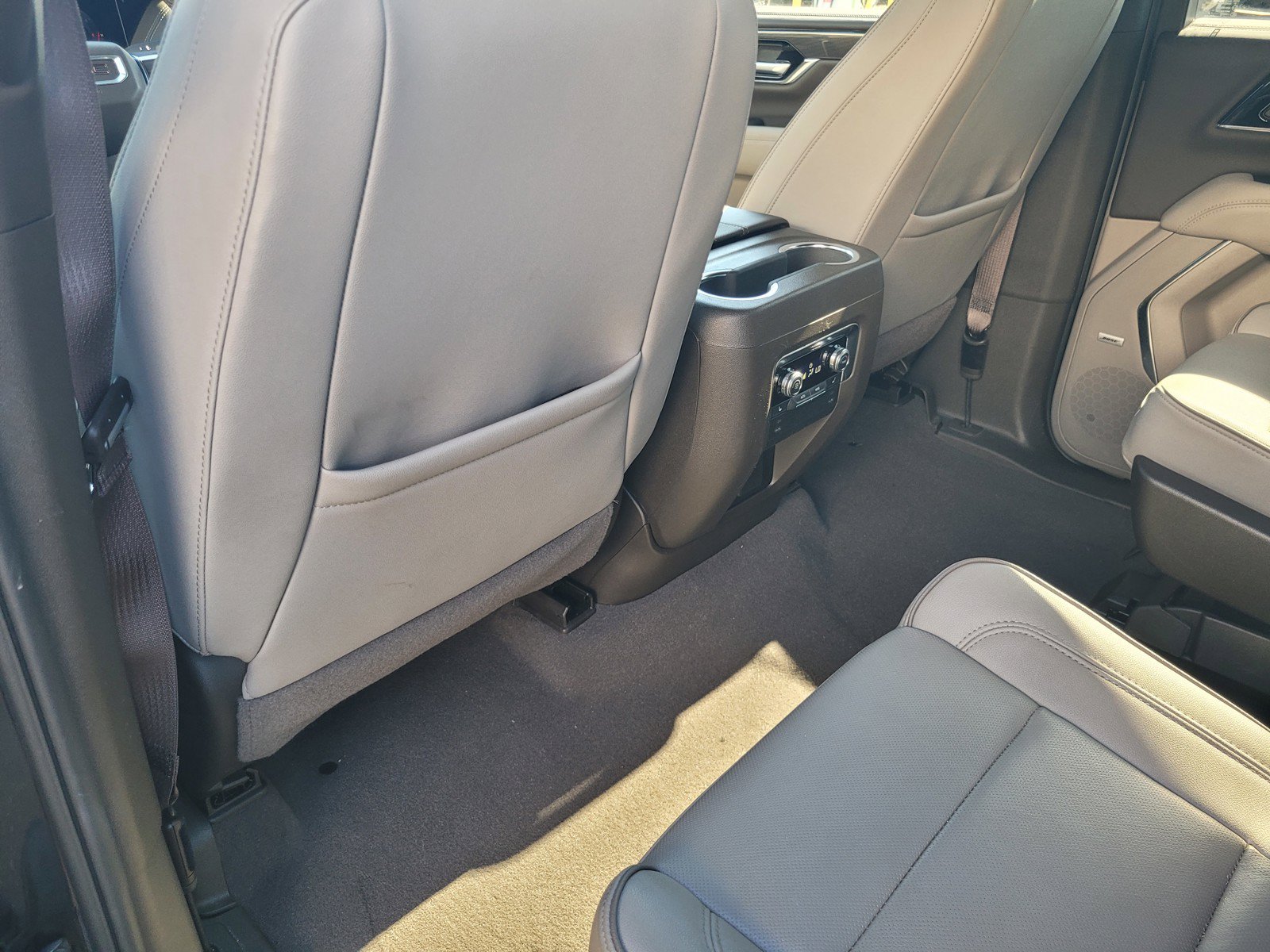 Used 2026 GMC Yukon Elevation RWD image 11