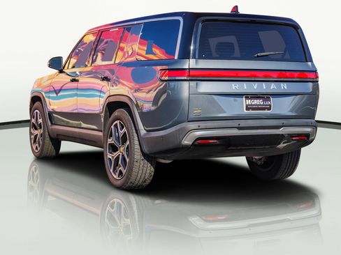 Used 2022 Rivian R1S Launch Edition image 9