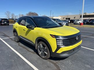 Used 2025 Nissan Kicks SR video 1