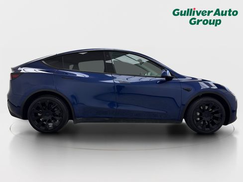 Used 2021 Tesla Model Y Long Range AWD/4WD image 10