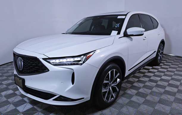 Used 2024 Acura MDX w/ Technology Package FWD image 3