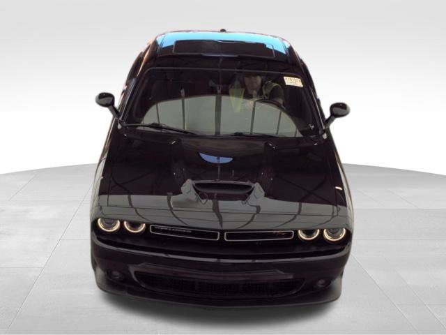 Used 2020 Dodge Challenger R/T RWD image 3