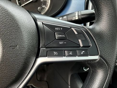 Used 2025 Nissan Versa SV FWD image 13