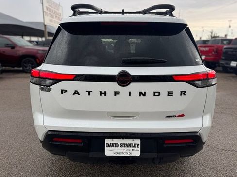 Used 2026 Nissan Pathfinder Rock Creek AWD/4WD image 5
