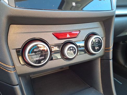 Used 2023 Subaru Crosstrek 2.5i Limited w/ Moonroof Package image 12