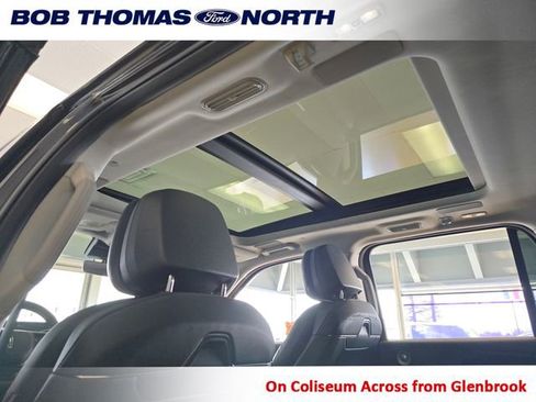 Used 2025 Lincoln Navigator Reserve AWD/4WD image 13