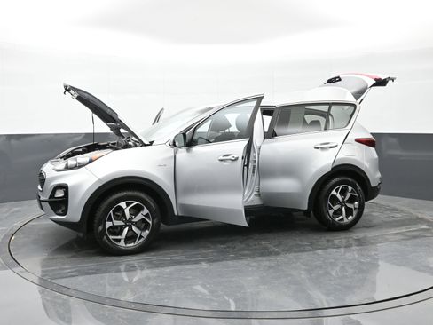 Used 2020 Kia Sportage LX image 48