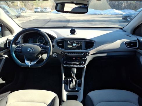 Used 2019 Hyundai Ioniq SEL image 15