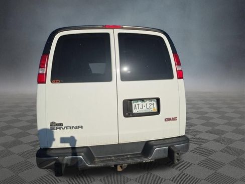 Used 2019 GMC Savana 2500 w/ Driver Convenience Package RWD image 4