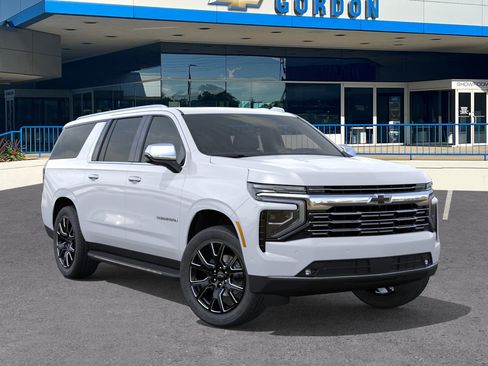 New 2026 Chevrolet Suburban Premier image 7