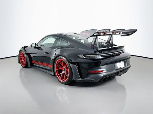 Certified 2025 Porsche 911 GT3 RS RWD image 3