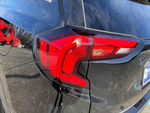 Used 2019 GMC Terrain SLT w/ Preferred Package image 22