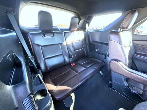 Used 2025 Ford Explorer Platinum w/ LUX Leather Package image 20