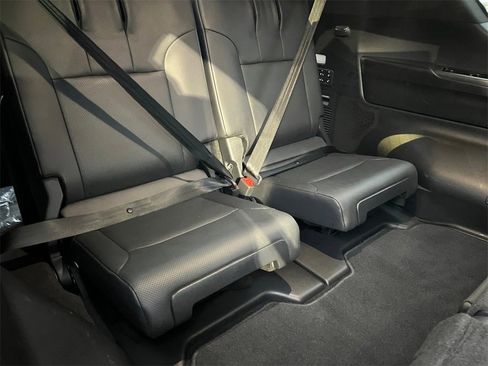 Used 2023 Lexus LX 600 4WD w/ Accessory Package (Z1) image 19