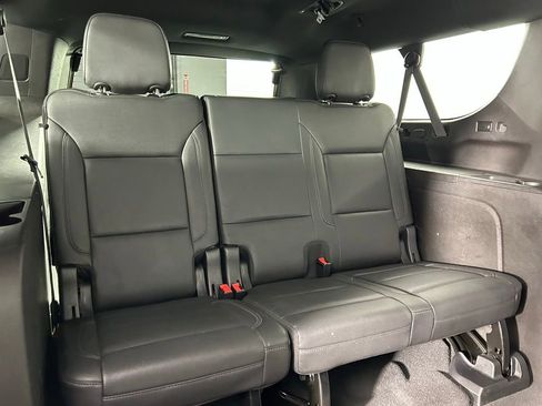 Used 2021 Chevrolet Suburban LT image 14