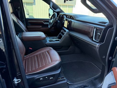 Used 2024 GMC Sierra 2500 Denali Ultimate w/ Max Trailering Package image 23