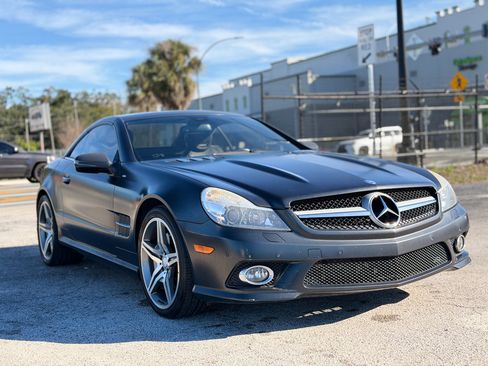 Used 2011 Mercedes-Benz SL 550 image 7