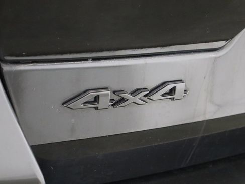 Used 2025 Jeep Grand Cherokee Altitude image 48