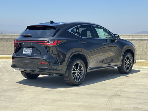 Certified 2026 Lexus NX 350 AWD w/ Accessory Package (Z2) image 9