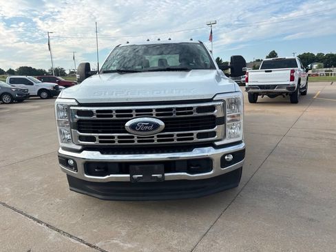 Used 2025 Ford F350 XLT AWD/4WD image 1