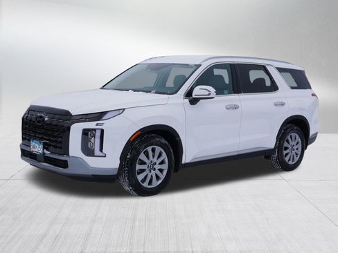 Certified 2025 Hyundai Palisade SEL image 3