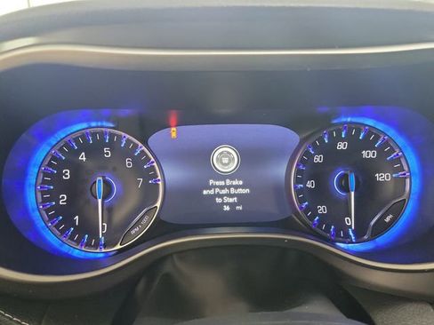 New 2026 Chrysler Pacifica Select image 11