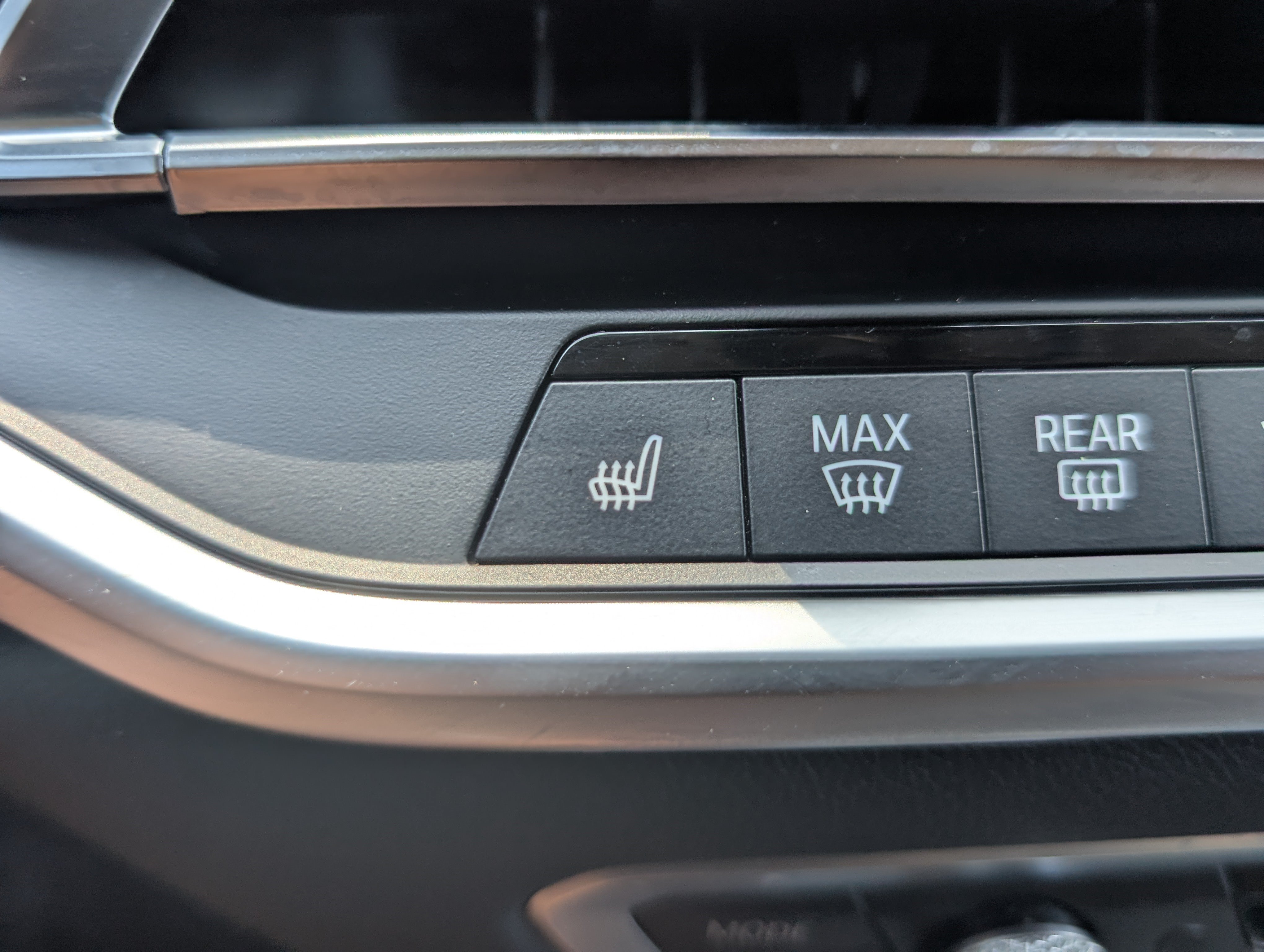 Used 2019 BMW X7 xDrive40i w/ Premium Package AWD/4WD image 32