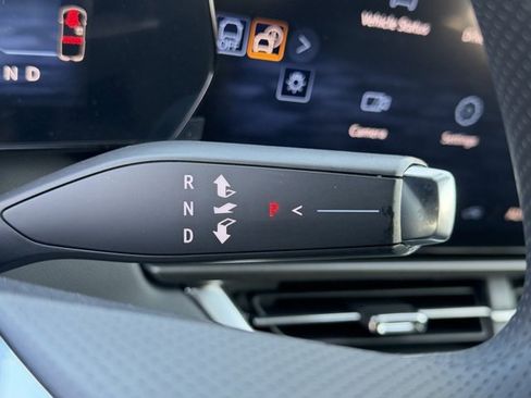 New 2026 Chevrolet Equinox EV LT image 29